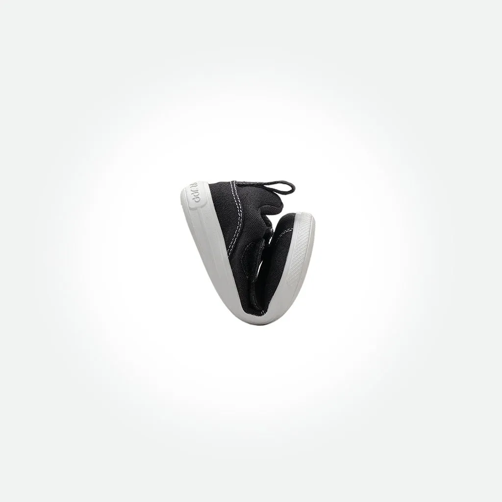 Badii Barefoot Sneakers - Black On White