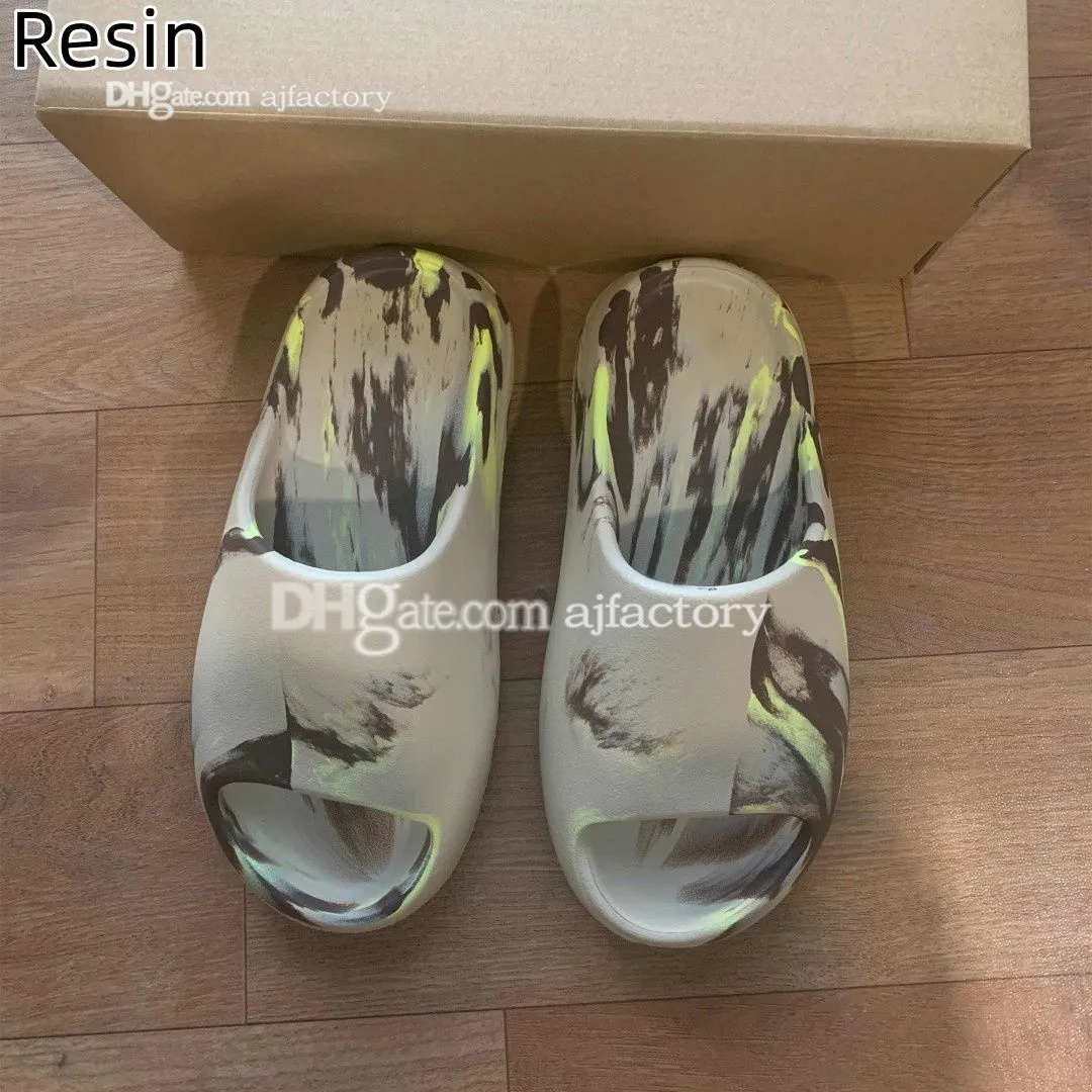 Slippers EVA men woman Comfortable foam runners Sandals Glow Green Soot Onyx Black Bone Blue Resin Desert Sand Pure slides mens slide