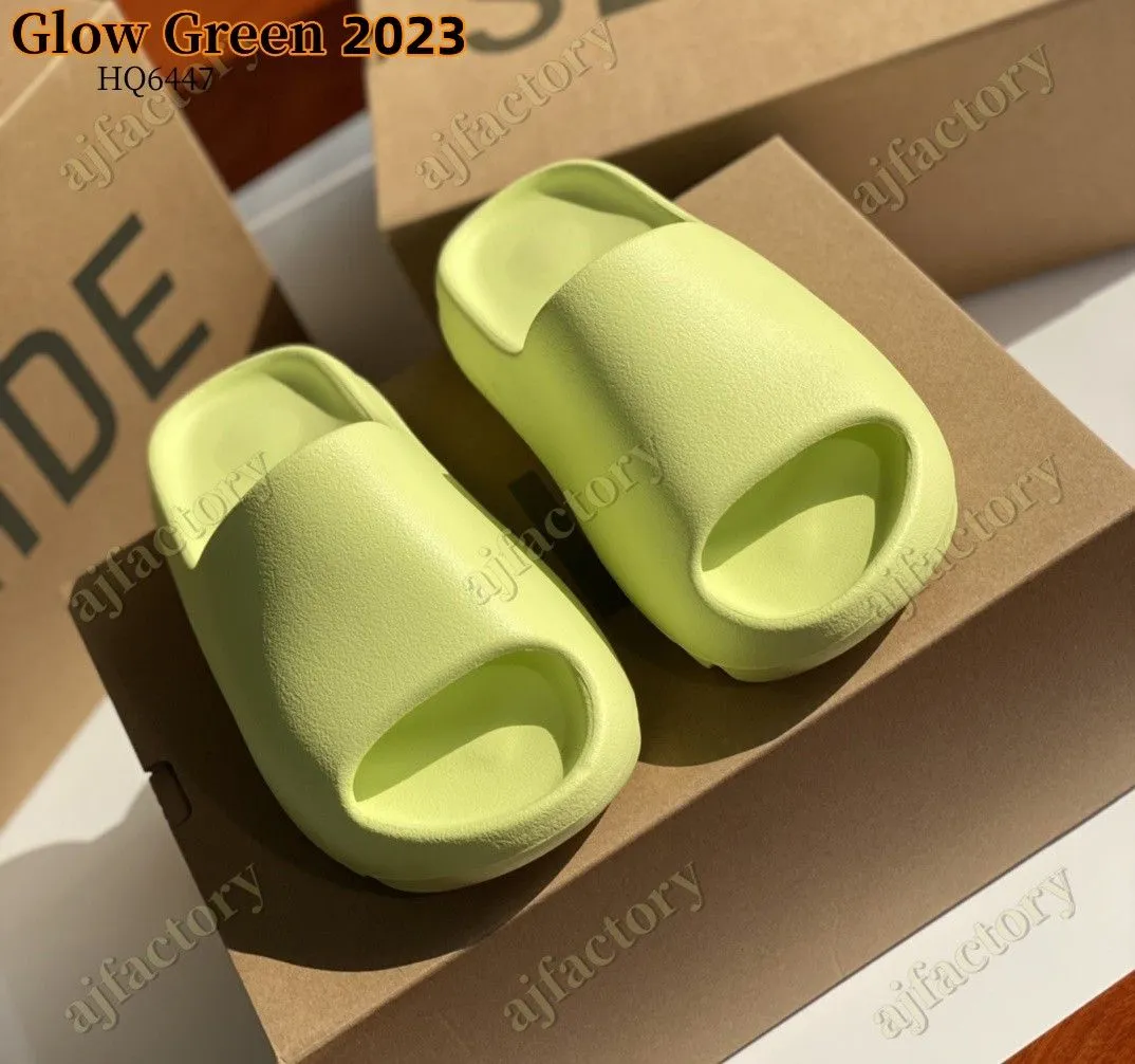 Slippers EVA men woman Comfortable foam runners Sandals Glow Green Soot Onyx Black Bone Blue Resin Desert Sand Pure slides mens slide