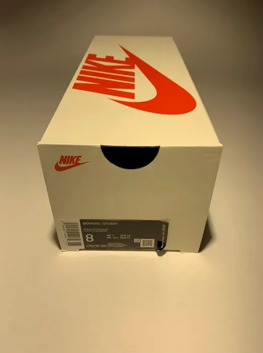 Volt Benassi Slides